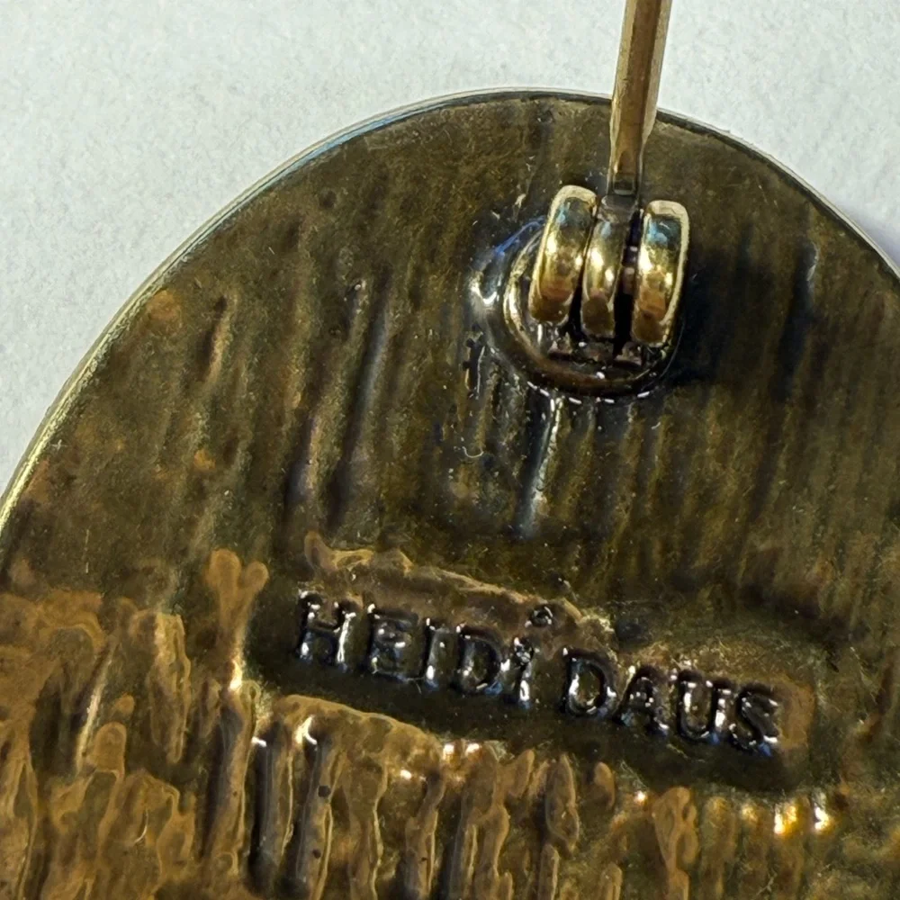 Heidi Daus Tennis Racket Brooch Pin - Picture 4 of 4